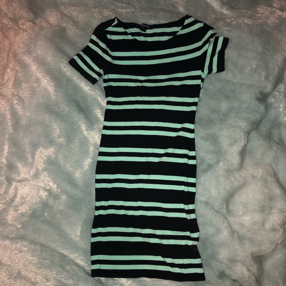 🎉🎉FREE WITH ANY PURCHASE Forever 21 stripe dress